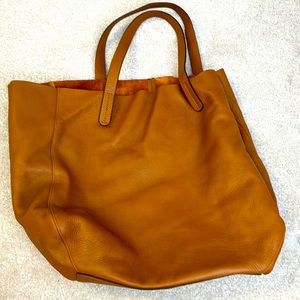 Leather tote bag